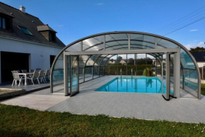 Villa near beach with pool 11 pers baby